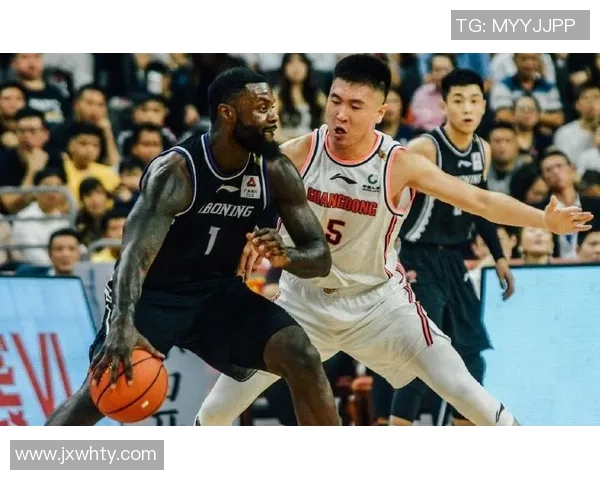 上海篮球队强势领跑大师赛积分榜积累90分展现冠军实力 上海篮球队强势领跑大师赛积分榜积累90分展现冠军实力