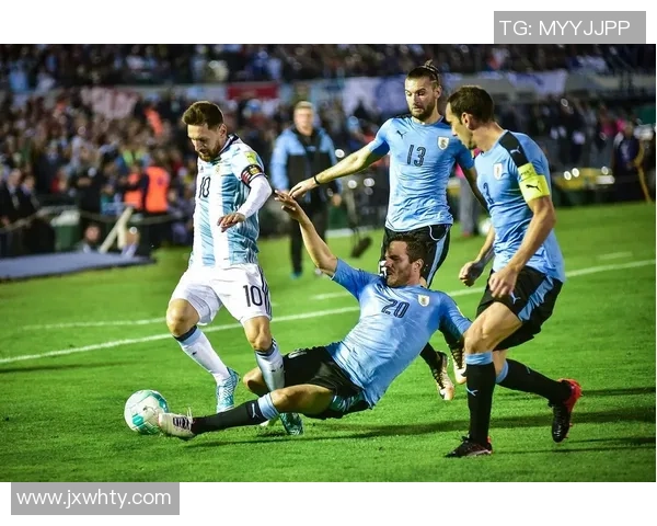 乌拉圭足球明星有哪些知名球员及其精彩瞬间图片分享